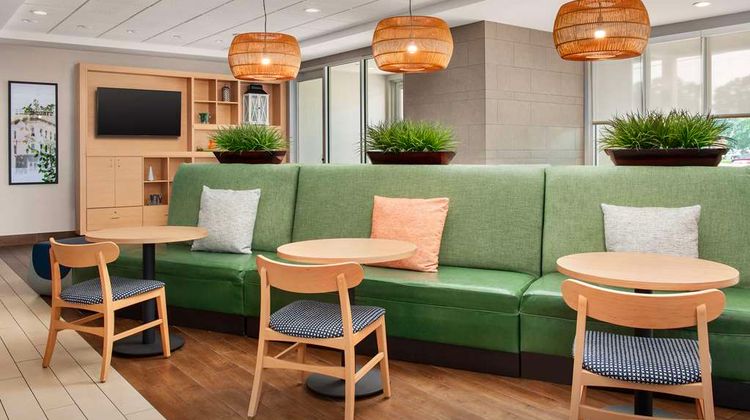 Home2 Suites University/Medical Center Lobby