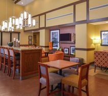 Hampton Inn & Suites Lonoke Lobby