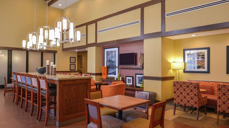 Hampton Inn & Suites Lonoke Lobby