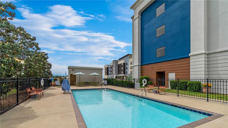 <b>Hampton Inn Marion Pool</b>. Images powered by <a href="https://iceportal.shijigroup.com/" title="IcePortal" target="_blank">IcePortal</a>.
