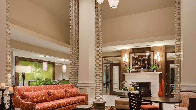 Hilton Garden Inn Bettendorf/Quad Cities Lobby