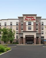 Hampton Inn & Suites Harmarville