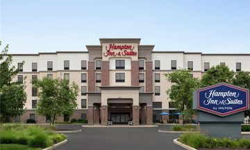 Hampton Inn & Suites Harmarville