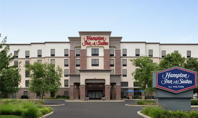 Hampton Inn & Suites Harmarville Exterior