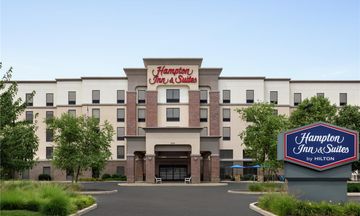 Hampton Inn & Suites Harmarville