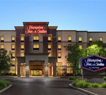 Hampton Inn & Suites Harmarville Exterior