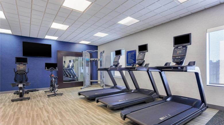 <b>Hampton Inn & Suites Parkersburg Dtwn Health</b>. Images powered by <a href="https://iceportal.shijigroup.com/" title="IcePortal" target="_blank">IcePortal</a>.