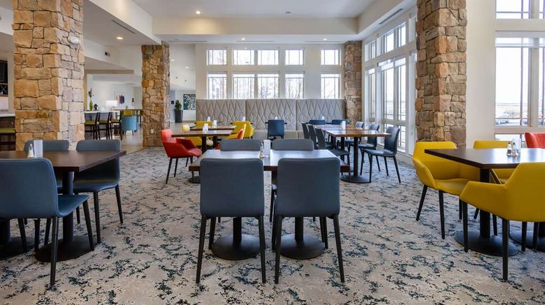 <b>Hilton Garden Inn Roanoke Restaurant</b>. Images powered by <a href="https://iceportal.shijigroup.com/" title="IcePortal" target="_blank">IcePortal</a>.