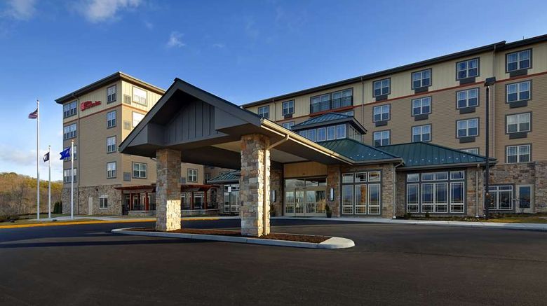 <b>Hilton Garden Inn Roanoke Exterior</b>. Images powered by <a href="https://iceportal.shijigroup.com/" title="IcePortal" target="_blank">IcePortal</a>.