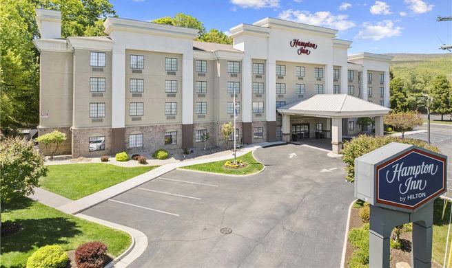 Hampton Inn Salem-Roanoke Exterior