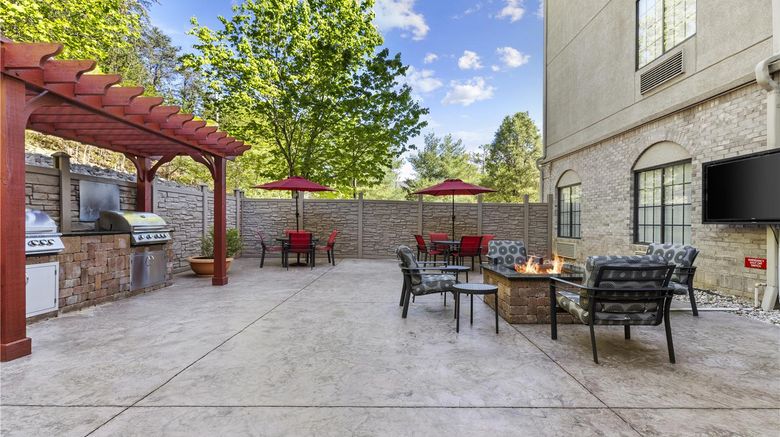 <b>Hampton Inn Salem-Roanoke Exterior</b>. Images powered by <a href="https://iceportal.shijigroup.com/" title="IcePortal" target="_blank">IcePortal</a>.