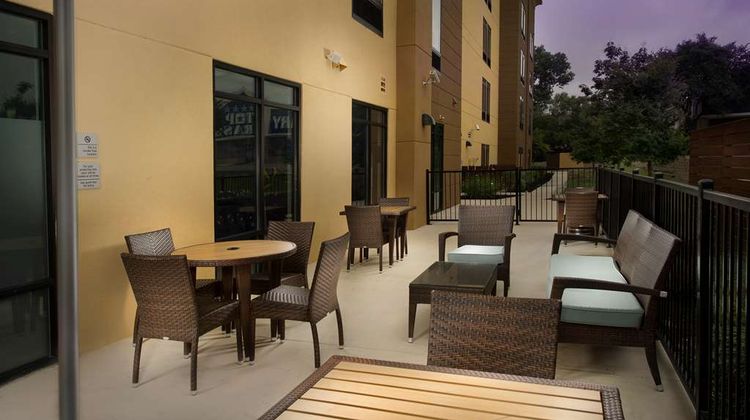 Hampton Inn & Suites, San Antonio Exterior
