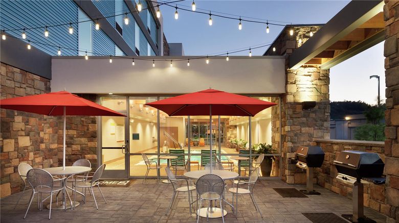 <b>Home2 Suites by Hilton Seattle Airport Pool</b>. Images powered by <a href="https://iceportal.shijigroup.com/" title="IcePortal" target="_blank">IcePortal</a>.