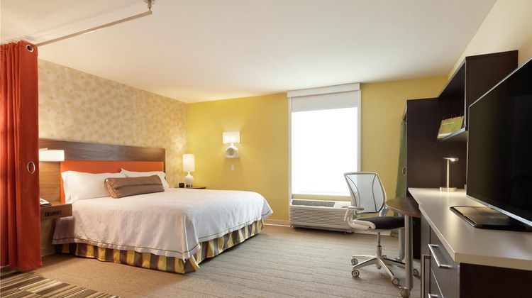Home2 Suites by Hilton Seattle Airport Room