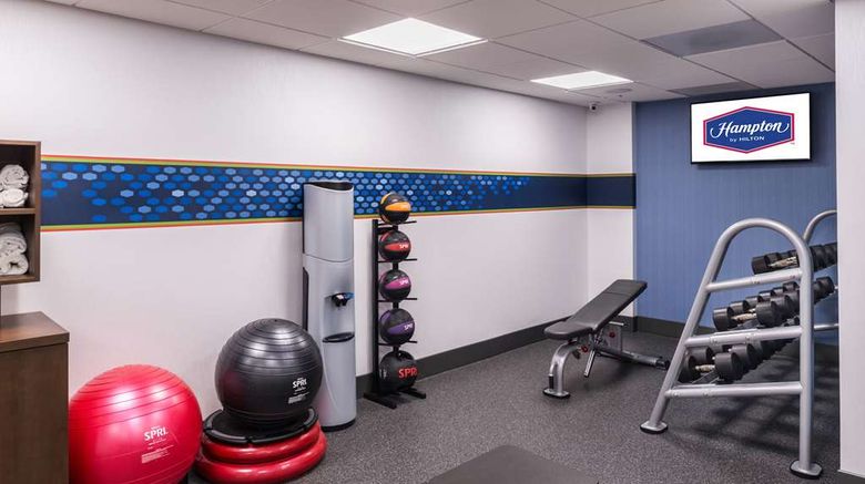 <b>Hampton Inn Downtown/Convention Center Health</b>. Images powered by <a href="https://iceportal.shijigroup.com/" title="IcePortal" target="_blank">IcePortal</a>.