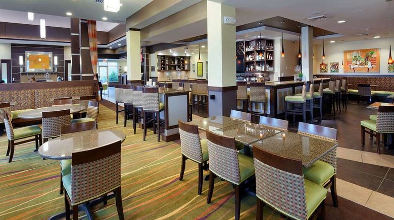 <b>Hilton Garden Inn Springfield Restaurant</b>. Images powered by <a href="https://iceportal.shijigroup.com/" title="IcePortal" target="_blank">IcePortal</a>.