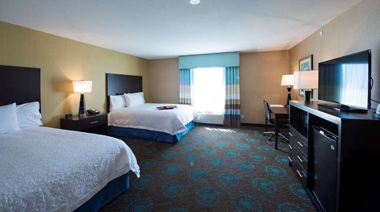 <b>Hampton Inn Saskatoon South Room</b>. Images powered by <a href="https://iceportal.shijigroup.com/" title="IcePortal" target="_blank">IcePortal</a>.