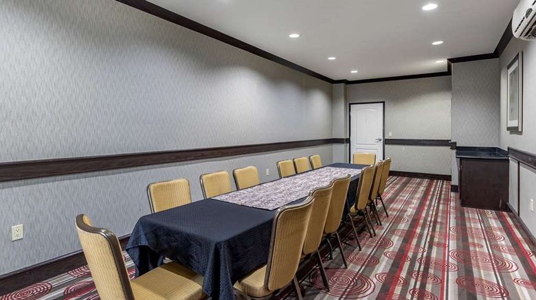 <b>Best Western Plus DFW Airport W Euless Meeting</b>. Images powered by <a href="https://iceportal.shijigroup.com/" title="IcePortal" target="_blank">IcePortal</a>.