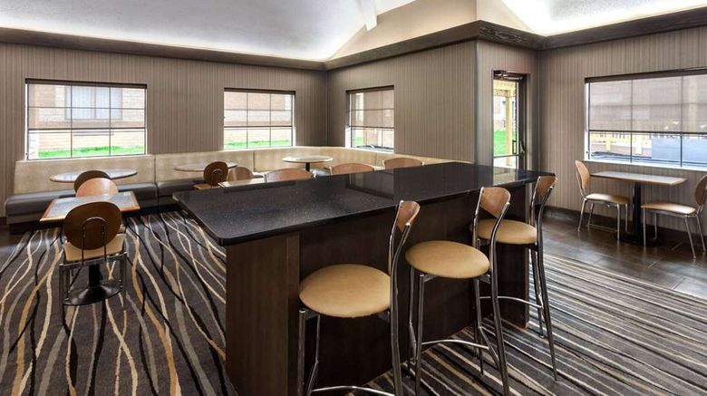 <b>Baymont Inn & Suites Copley Akron Lobby</b>. Images powered by <a href="https://iceportal.shijigroup.com/" title="IcePortal" target="_blank">IcePortal</a>.