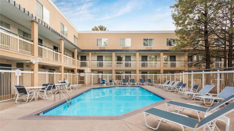 <b>Baymont Inn & Suites Flagstaff Pool</b>. Images powered by <a href="https://iceportal.shijigroup.com/" title="IcePortal" target="_blank">IcePortal</a>.