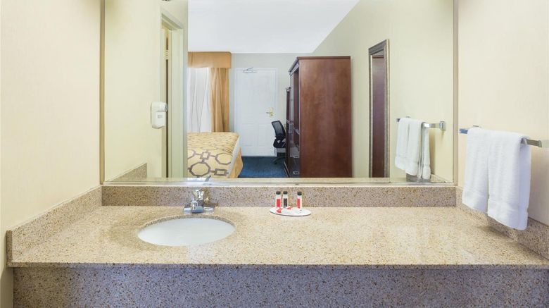 <b>Baymont Inn & Suites Flagstaff Room</b>. Images powered by <a href="https://iceportal.shijigroup.com/" title="IcePortal" target="_blank">IcePortal</a>.