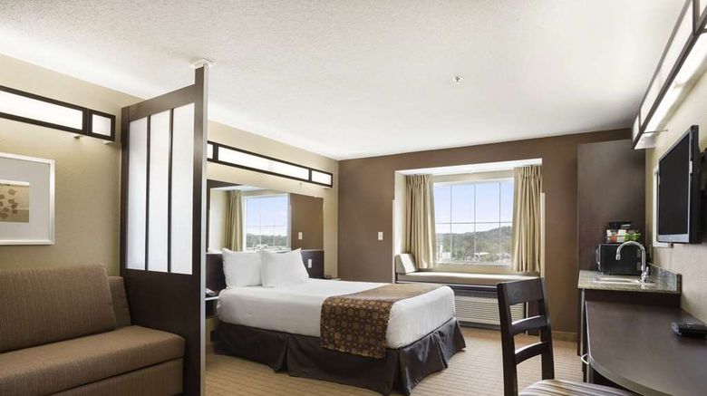 <b>Microtel Inn & Suites Cambridge Suite</b>. Images powered by <a href="https://iceportal.shijigroup.com/" title="IcePortal" target="_blank">IcePortal</a>.