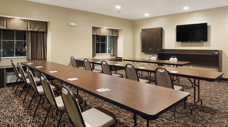 <b>Microtel Inn & Suites Cambridge Meeting</b>. Images powered by <a href="https://iceportal.shijigroup.com/" title="IcePortal" target="_blank">IcePortal</a>.