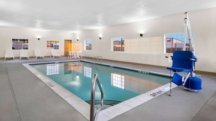 Microtel Inn and SuitesSweetwater Pool