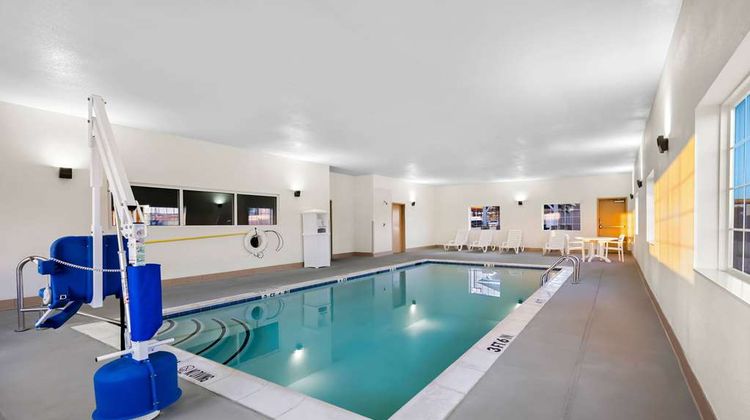 Microtel Inn and SuitesSweetwater Pool