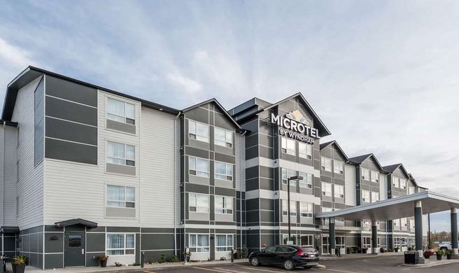 Microtel Inn & Suites Fort St John Exterior