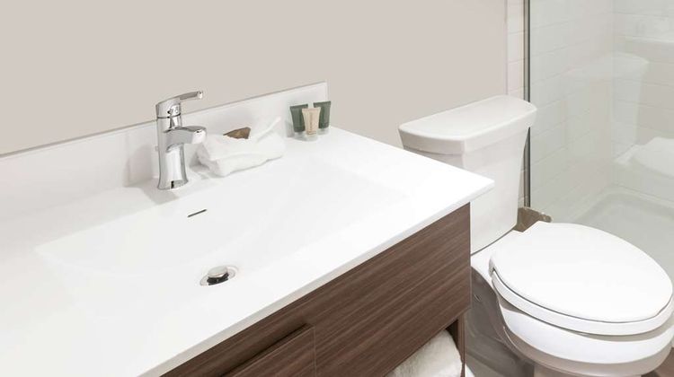 Microtel Inn & Suites Fort St John Room