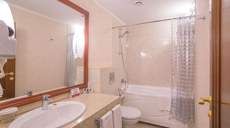 <b>Ramada Almaty Room</b>. Images powered by <a href="https://iceportal.shijigroup.com/" title="IcePortal" target="_blank">IcePortal</a>.