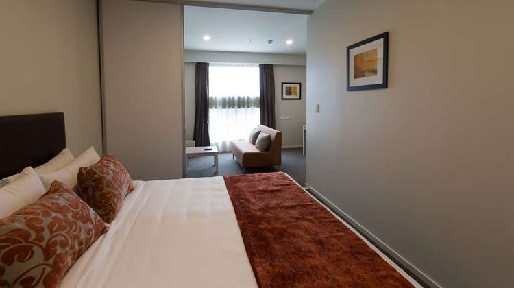 Ramada Suites Christchurch City Suite