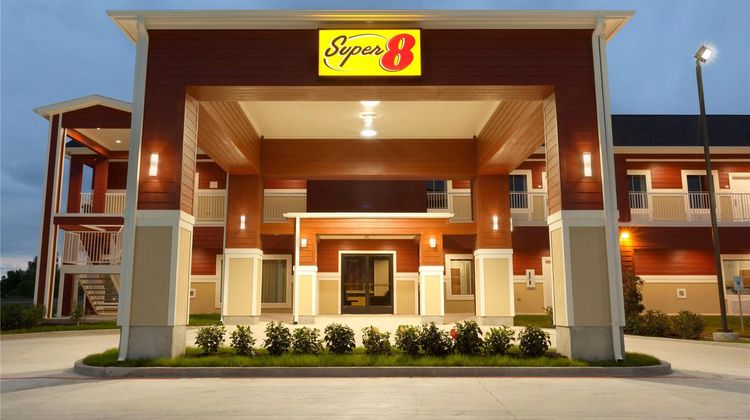Super 8 Carrizo Springs Exterior