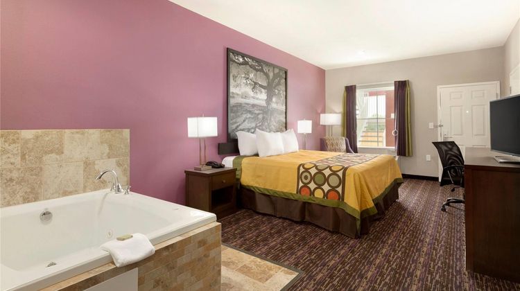 Super 8 Carrizo Springs Room