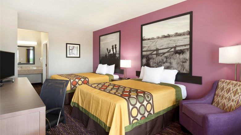 <b>Super 8 Carrizo Springs Room</b>. Images powered by <a href="https://iceportal.shijigroup.com/" title="IcePortal" target="_blank">IcePortal</a>.