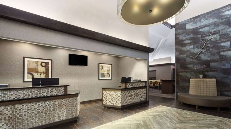 Super 8 Copley Akron Lobby