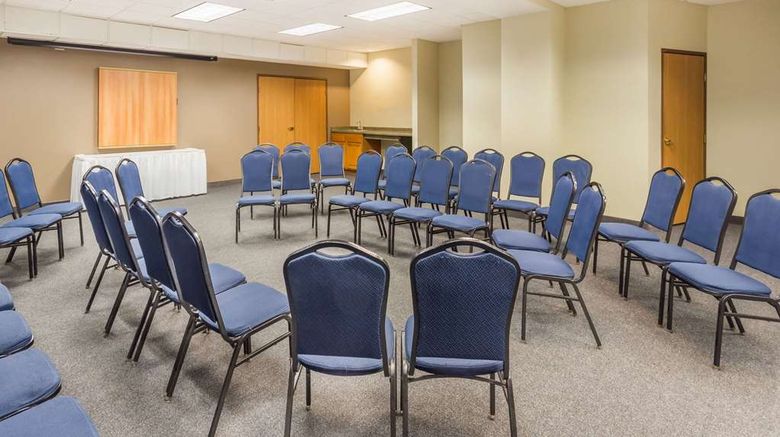 <b>Wyndham Garden Madison Fitchburg Meeting</b>. Images powered by <a href="https://iceportal.shijigroup.com/" title="IcePortal" target="_blank">IcePortal</a>.