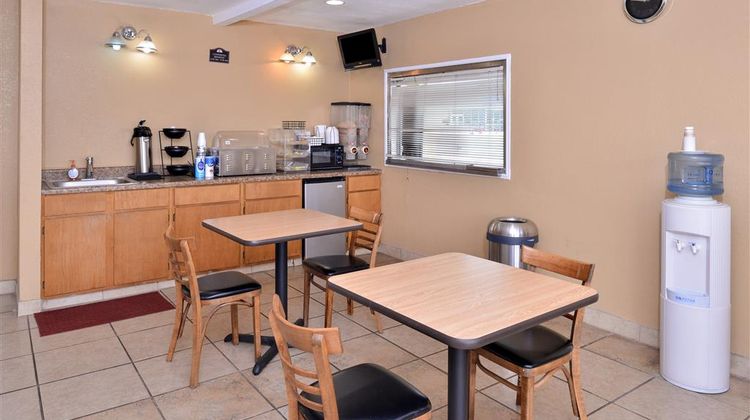 Americas Best Value Inn Schulenburg Restaurant