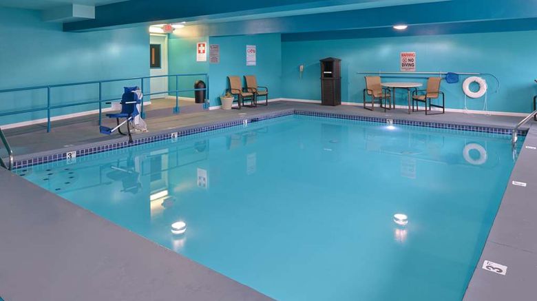 <b>Best Western Woodland Inn Pool</b>. Images powered by <a href="https://iceportal.shijigroup.com/" title="IcePortal" target="_blank">IcePortal</a>.
