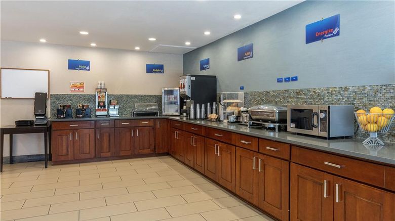 <b>Best Western Long Beach Inn Restaurant</b>. Images powered by <a href="https://iceportal.shijigroup.com/" title="IcePortal" target="_blank">IcePortal</a>.