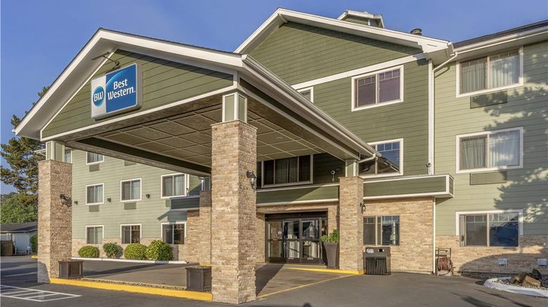 <b>Best Western Long Beach Inn Exterior</b>. Images powered by <a href="https://iceportal.shijigroup.com/" title="IcePortal" target="_blank">IcePortal</a>.