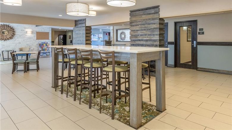 <b>Best Western Long Beach Inn Restaurant</b>. Images powered by <a href="https://iceportal.shijigroup.com/" title="IcePortal" target="_blank">IcePortal</a>.