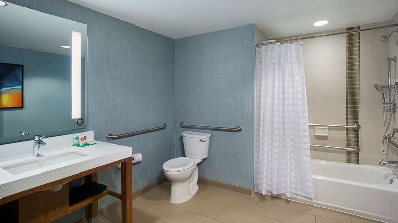 <b>Hyatt Place Chicago Midway Airport Room</b>. Images powered by <a href="https://iceportal.shijigroup.com/" title="IcePortal" target="_blank">IcePortal</a>.