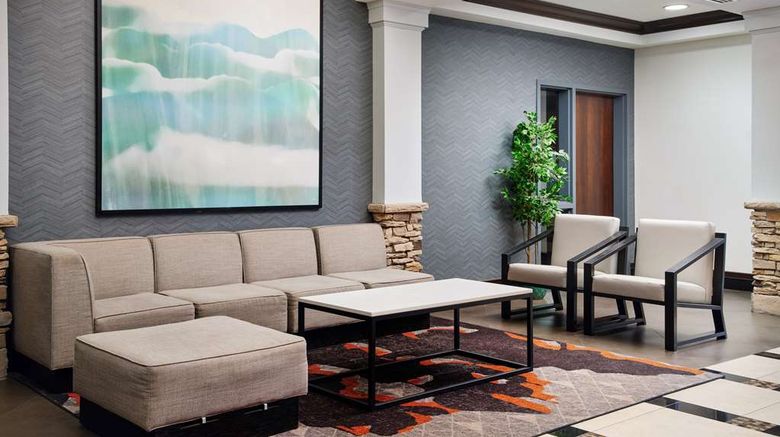<b>Hyatt House Sterling/Dulles Arpt-North Lobby</b>. Images powered by <a href="https://iceportal.shijigroup.com/" title="IcePortal" target="_blank">IcePortal</a>.