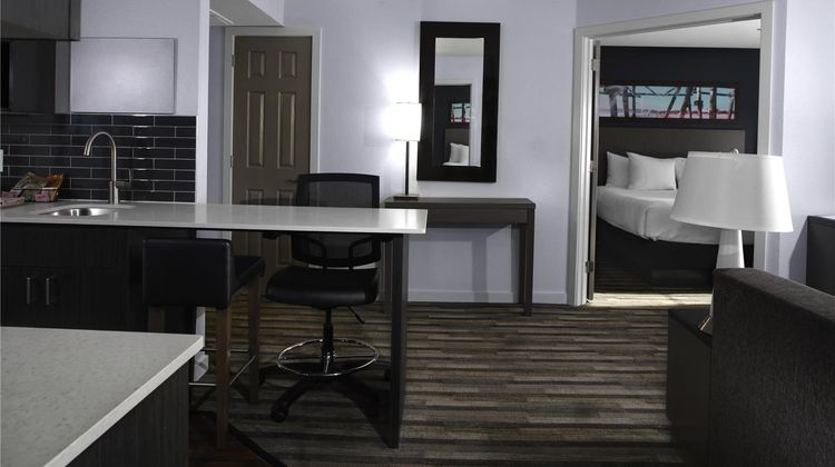 Hyatt House Sterling/Dulles Arpt-North Suite