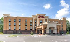 Hampton Inn & Suites Manchester