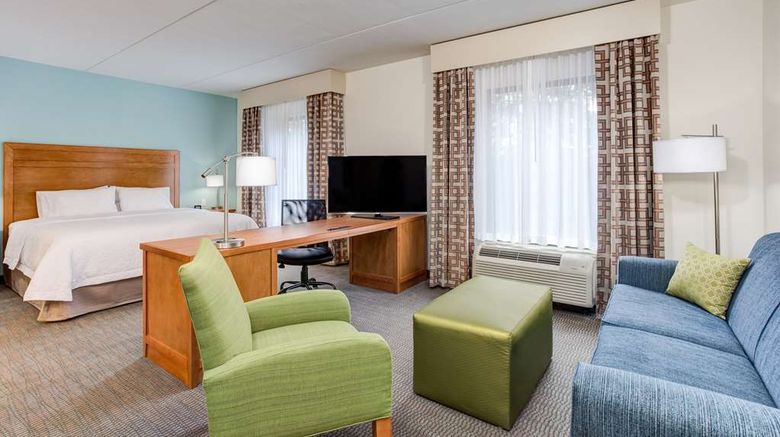 <b>Hampton Inn & Suites Manchester Room</b>. Images powered by <a href="https://iceportal.shijigroup.com/" title="IcePortal" target="_blank">IcePortal</a>.