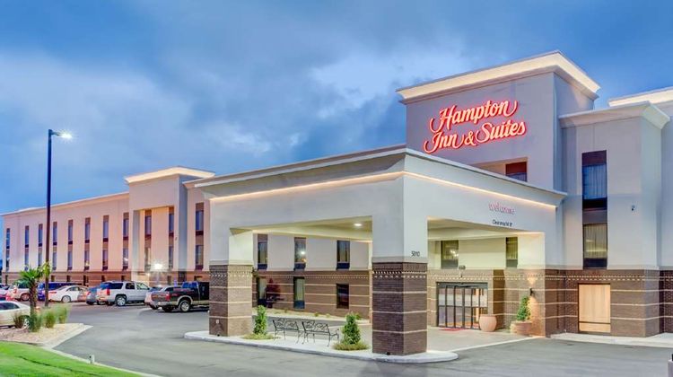 Hampton Inn & Suites Macon I-475 Exterior