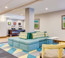 Hampton Inn & Suites Macon I-475 Lobby